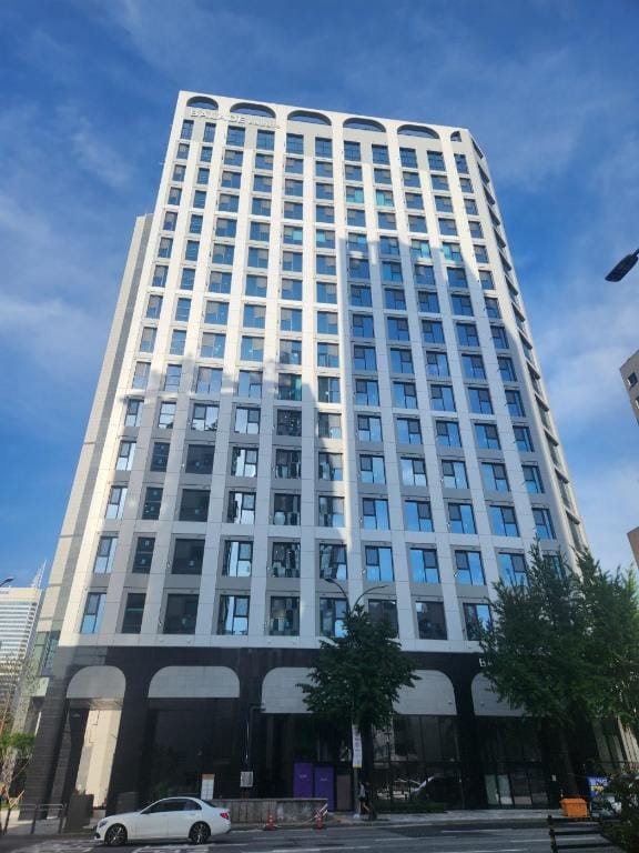 Dongdaemun History & Culture Park Station New Building House Apartment in Seoul