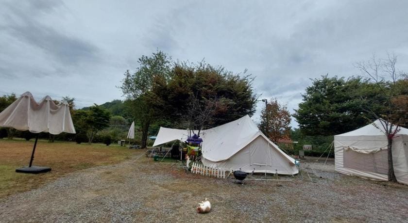 Gapyeong Jandigujang Pension Bed and Breakfast in Gyeonggi-do