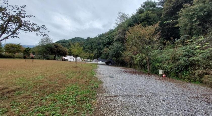 Gapyeong Jandigujang Pension Bed and Breakfast in Gyeonggi-do