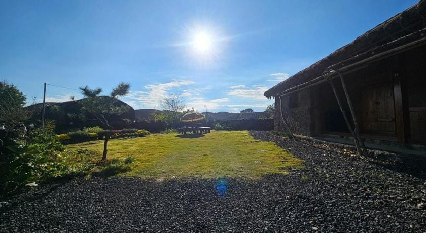 Jeju Gopdeulak Bed and Breakfast in South Korea