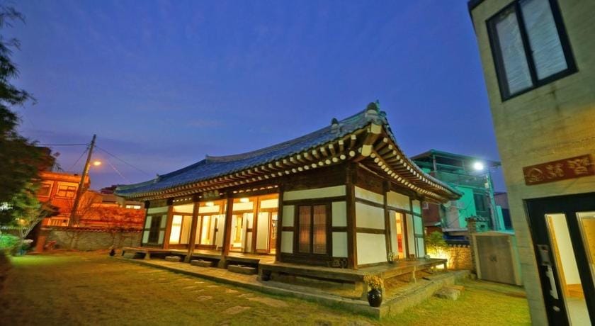 Pungryuheon Hanok (private house) Bed and Breakfast in South Korea