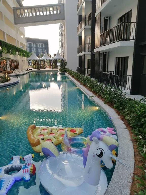 Ad Din Muslim Homestay, COZY, Wifi & Netflix Apartment in Selangor, Malaysia