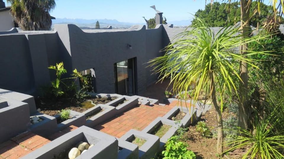 52 on Avery Apartment in Cape Town
