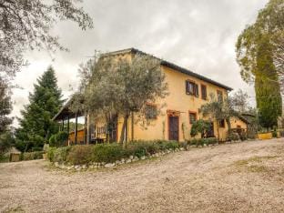 Belvilla by OYO Il Grappolo e la Rosa Vacation rental in Umbria