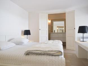 Modern Terrace Stay Montbrun Apartment in Provence-Alpes-Côte d'Azur