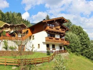 Apartment with terrace Vacation rental in Salzburgerland