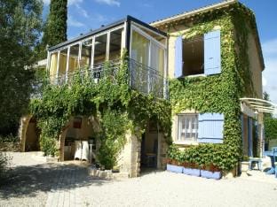 Holiday Home in Piolenc near Roman Orange Vacation rental in Provence-Alpes-Côte d'Azur