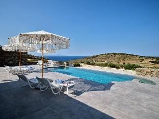 La Vitalite Luxury Villa in Paros Villa in Paros, Greece