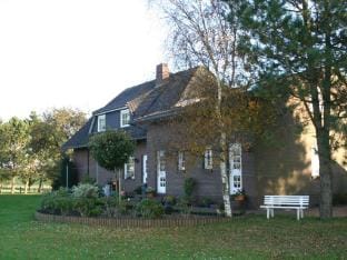 Holiday house on the Diek Vacation rental in Friesland