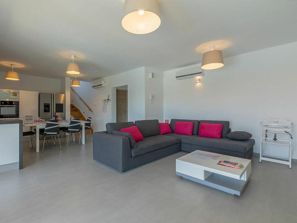 Stefanja Modern retreat Villa in Pula