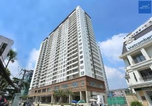 Golden Mansion - Transit Apt Free POOL & GYM Apartment in Ho Chi Minh City