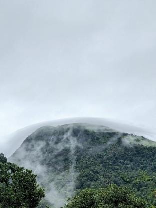 Mountain View room Paithalvillage Vacation rental in Kerala