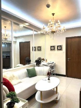 Executive 1BR Condo with Airport or Golf Transport Vacation rental in Pasay