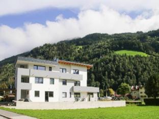 Holiday Home in Aschau by Zillertal Alps Apartment in Tyrol