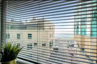 Brighton Lanes Bliss: Urban Oasis with Sea View Vacation rental in Brighton