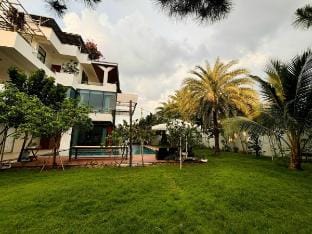 Villa Vip In Great Location - Pool 200M2 Verry Big Villa in Ho Chi Minh City
