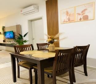 AR Homestay KLIA||3 ROOM|| FULLY AIRCOND Apartment in Selangor, Malaysia
