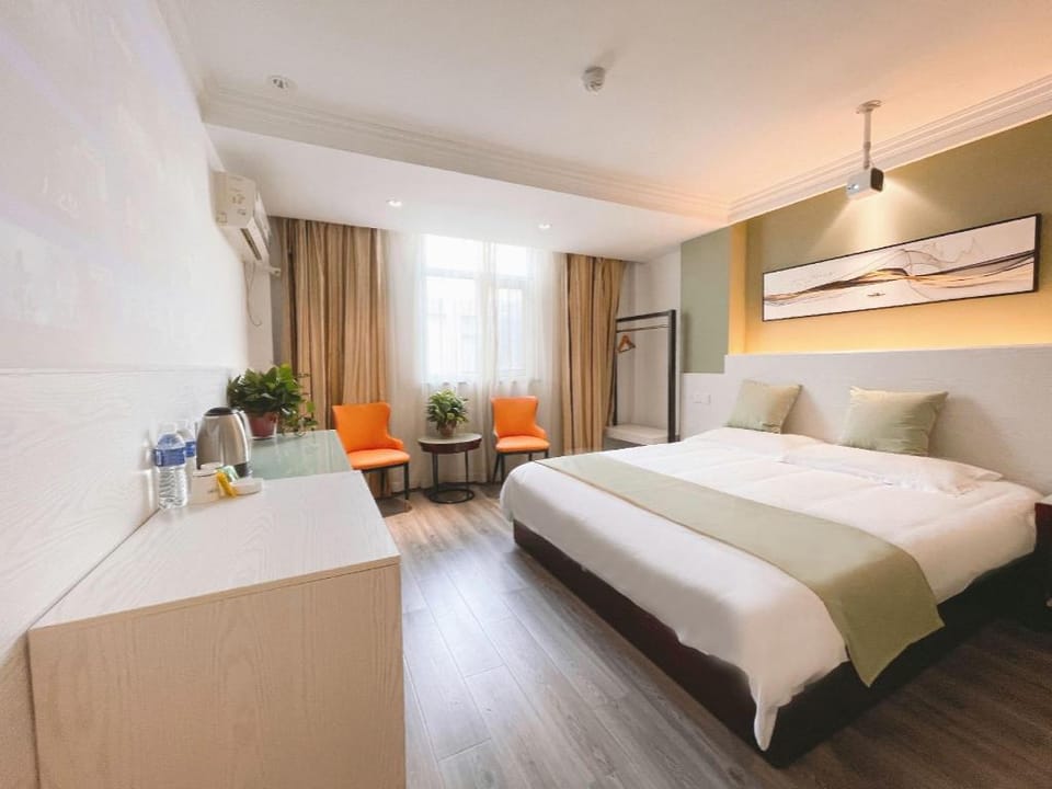 无锡东方枫韵商务酒店惠山万达店 Hotel in Suzhou