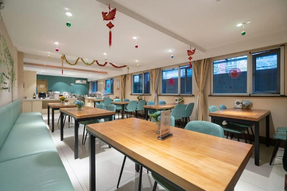无锡东方枫韵商务酒店惠山万达店 Hotel in Suzhou