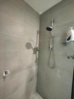KozyGuru | Macquarie Park | Stylish Apt + Parking Vacation rental in Sydney