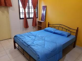Zainul's Homestay Skudai JB Vacation rental in Johor Bahru