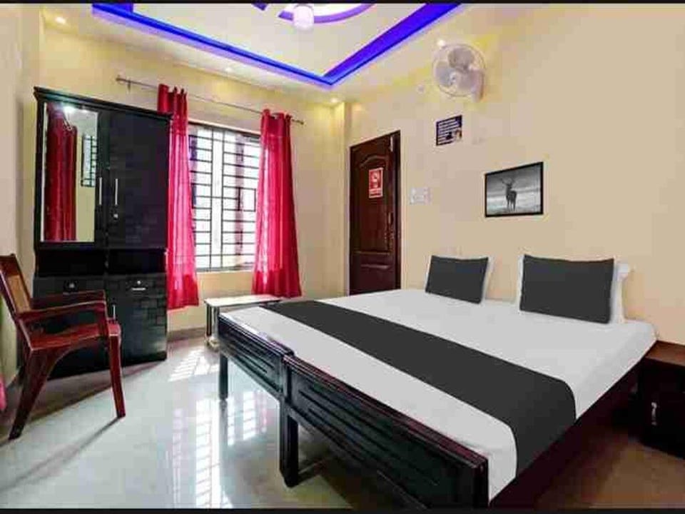 Sauparnika Residency Hotel in Kerala