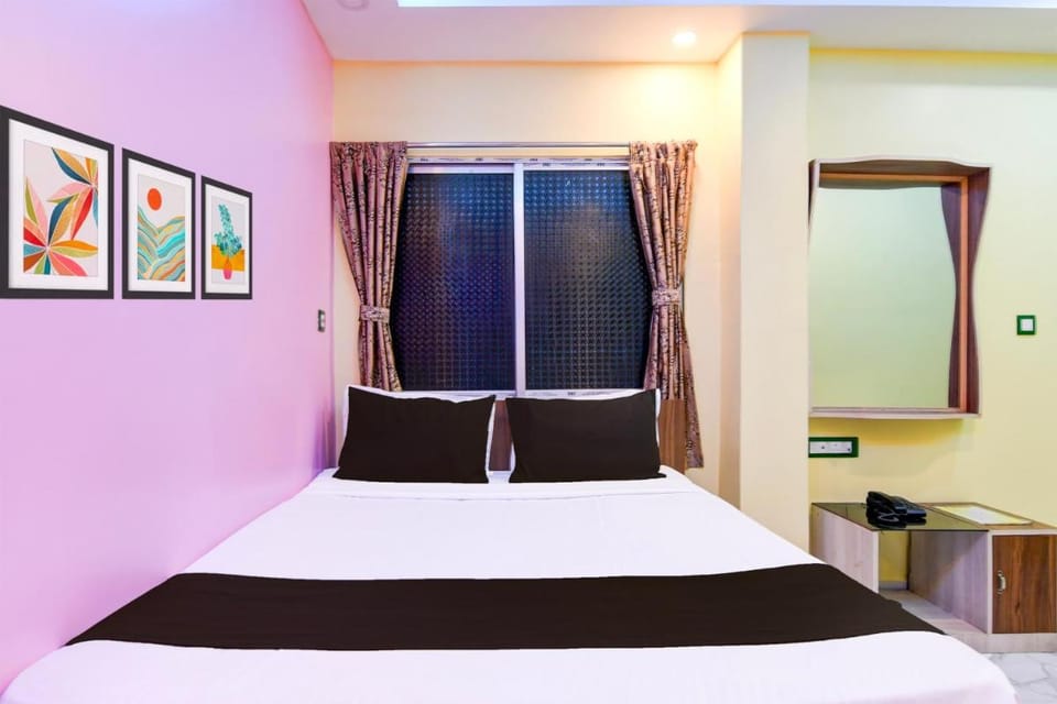 Hotel O Golden Queen Hotel in West Bengal