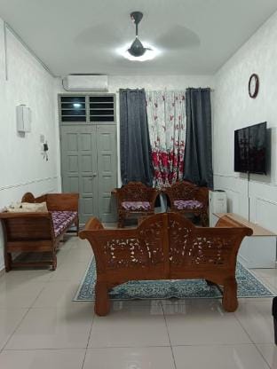 FAMILY HOMESTAY TELUK KEMANG Vacation rental in Port Dickson