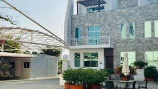 Azaiba villa Villa in Muscat