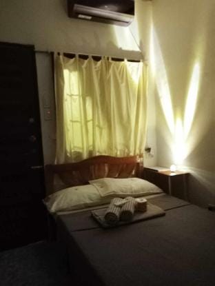 L. De Vera Homestay with FREE USE OF MOTORCYCLE  Apartment in Puerto Princesa