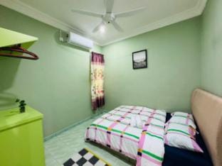 Nawra Iman Guest House Vacation rental in Terengganu, Malaysia
