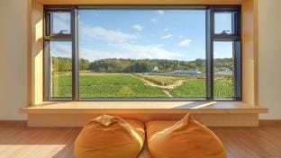 Gangneung Staydasiolgae PoolvillaPension Bed and Breakfast in South Korea