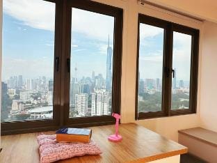 Sky Pool Suites KL Sentral 4 pax Kuala Lumpur 118 Apartment in Federal Territory of Kuala Lumpur