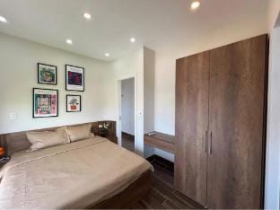 DK House Apartment in Laos