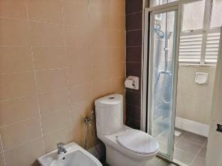 Setia Alam Convention Center Spacious House Vacation rental in Selangor, Malaysia