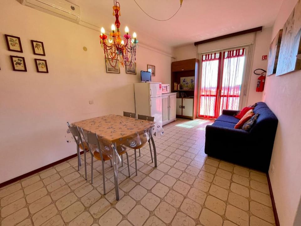 Flat by the sea with sunny terrace - Beahost Apartment in Porto Santa Margherita