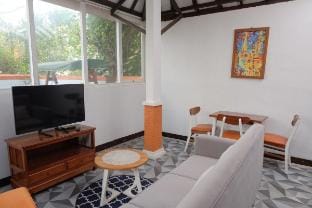 Shoreside Semat, Beachfront Flat Vacation rental in Indonesia