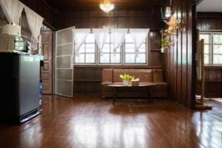 Home in Tambon Hai Ya, 4 mins walk to Old City Vacation rental in Chiang Mai