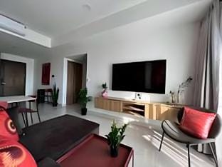 Skyhigh 2 QueenBR@District 1-Pullman&Bui Vien zone Apartment in Ho Chi Minh City
