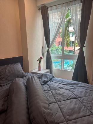 Seven Sea Condo Apartment in Pattaya City