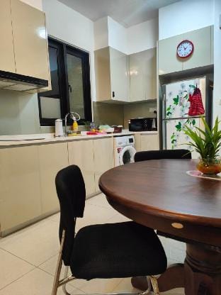 PRelax Direct to Paradigm Mall Near Senai n Town Apartment in Johor Bahru