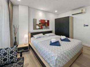 One Bedroom at hua Hin Main Downtown with 5 Mins walk To Beach Apartment in Hua Hin District