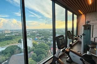 Super view pool gym High floor3BR astra sky river Apartment in Chiang Mai