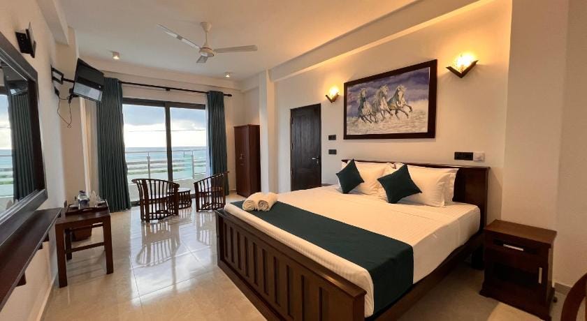 Ocean Front Villa Hotel in Southern Province