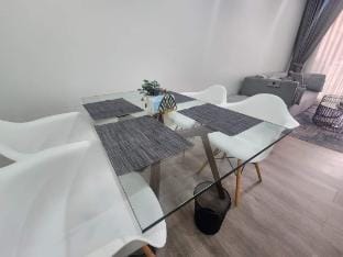 1000/500mbps with 4mins walk to BTS Phrakanong  Apartment in Bangkok