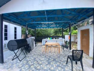Tok Abah Cottage n Pool (Anggerik) Chalet in Terengganu, Malaysia