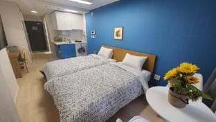 A/41 1 Minute from Haeundae/Club The Oasis Discount/Short-term Rental Discount/Netflix Vacation rental in Busan