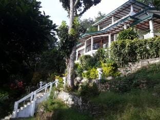 Hanthanapitiya Walawwa - The Lakeview Bunglow Vacation rental in Central Province