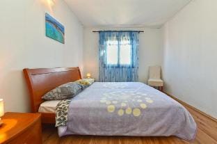 Stylish family retreat with shared pool Apartment in Fažana