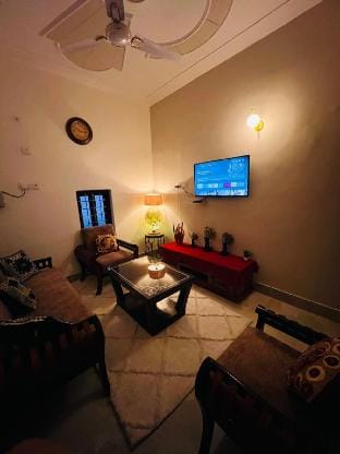 Discover the Warmth of Bel ~ Air Apartment in Delhi